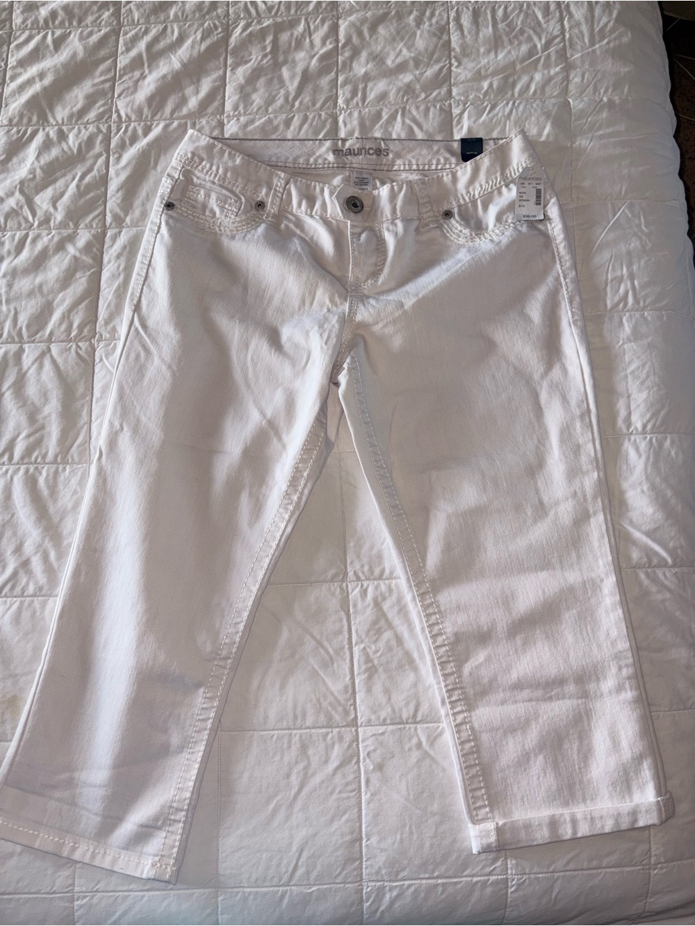 Maurices White Capri Jeans Size 9/10 NWT